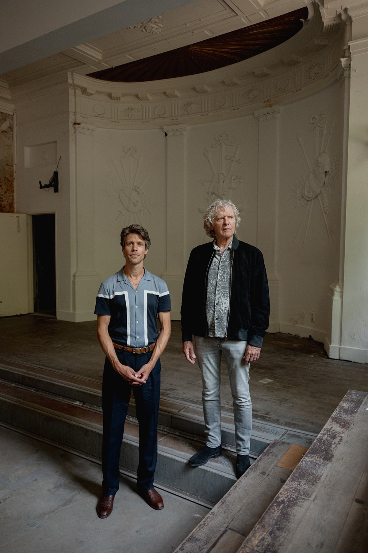 Marco en Koen Aartsen in de grote zaal van de Nieuwe Oude Rechtbank
